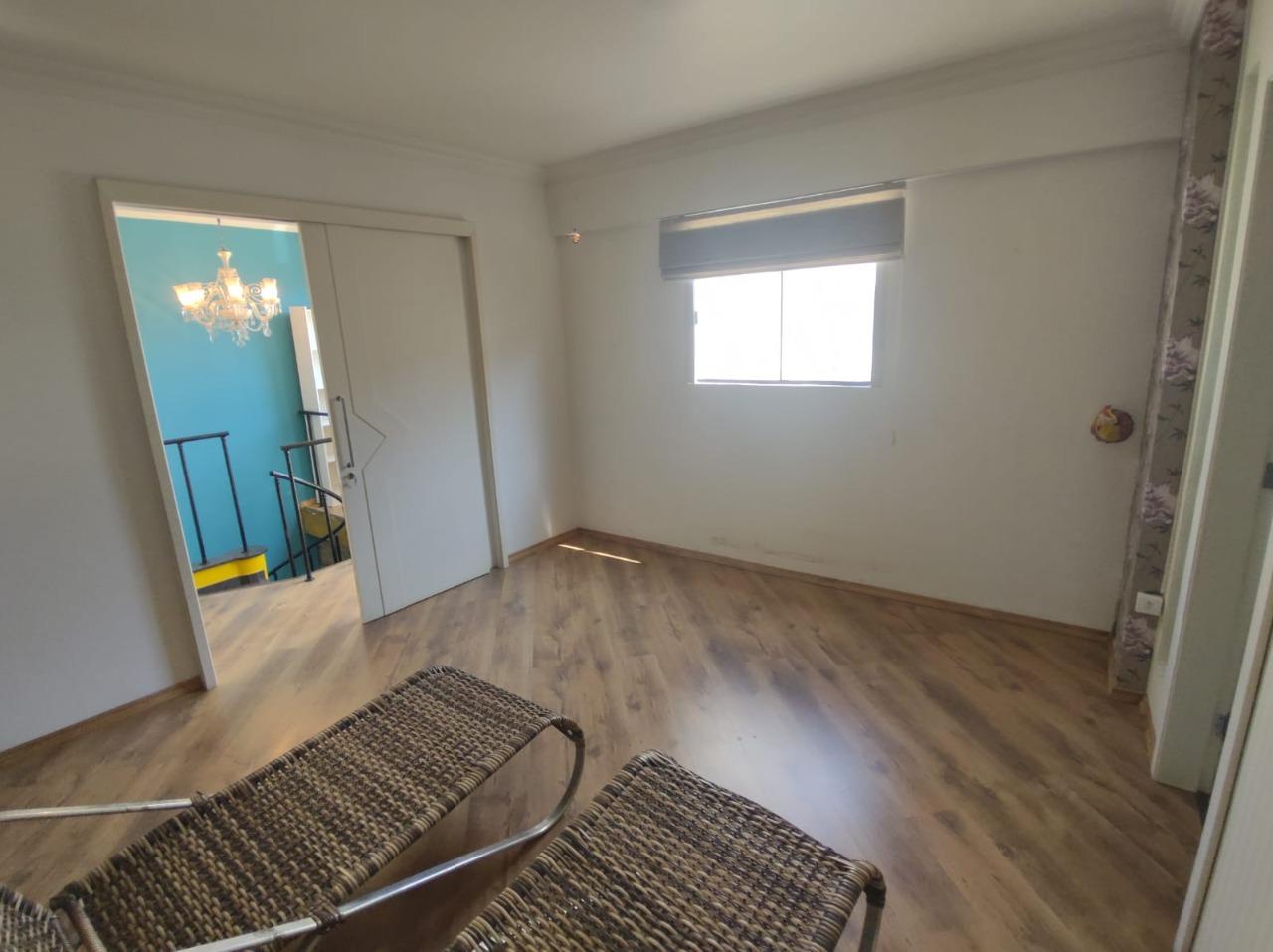 Cobertura à Venda em Centro - Curitiba - Paraná - APARTAMENTO A VENDA EM CURITIBA