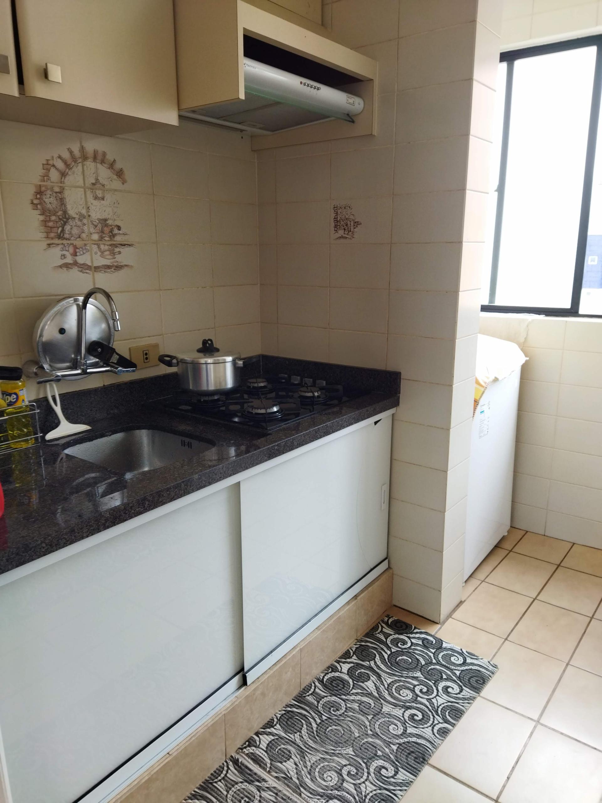 Apartamento à Venda em Centro - Curitiba - Paraná - APARTAMENTO A VENDA EM CURITIBA