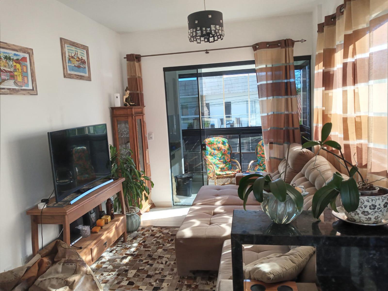 Apartamento à Venda Quadra Mar em Itacolomi - Balneário Piçarras - Santa Catarina - Lindo Apartamento em Balnário Piçarras