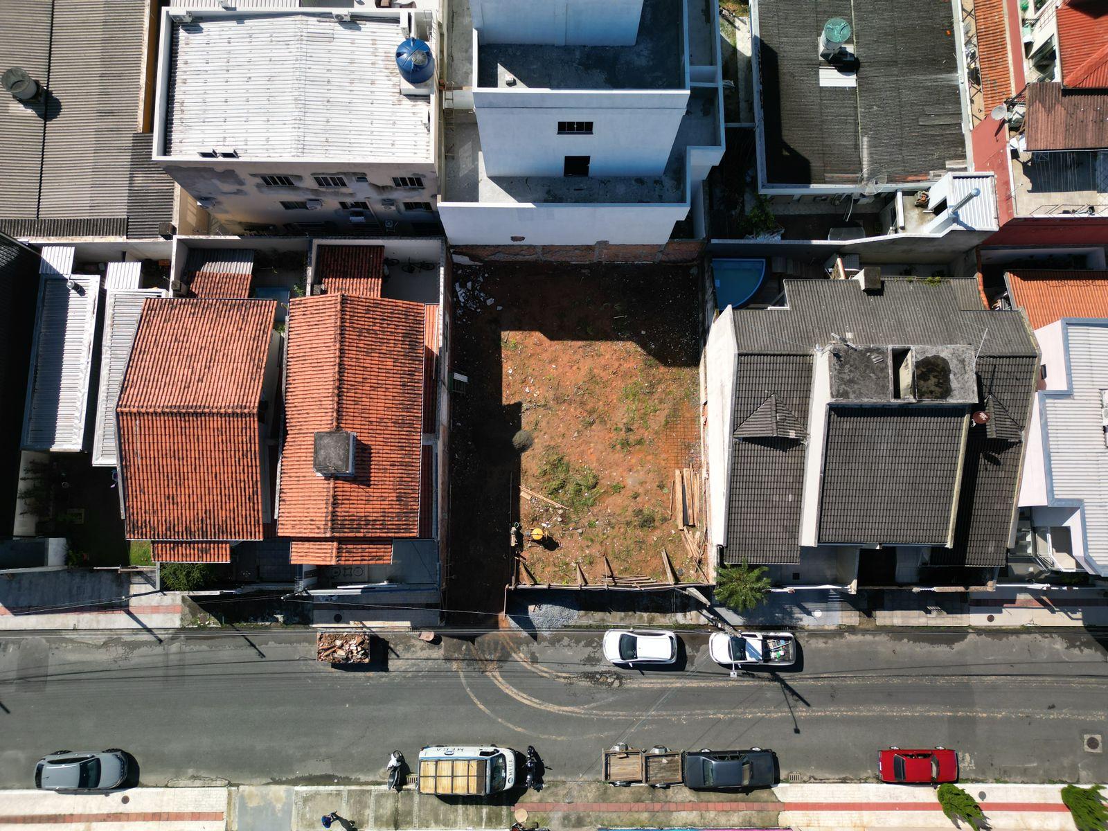 Terreno à Venda em Centro - Balneário Camboriú - Santa Catarina - TERRENO A VENDA NO CENTRO DE BALNEARIO CAMBORIU