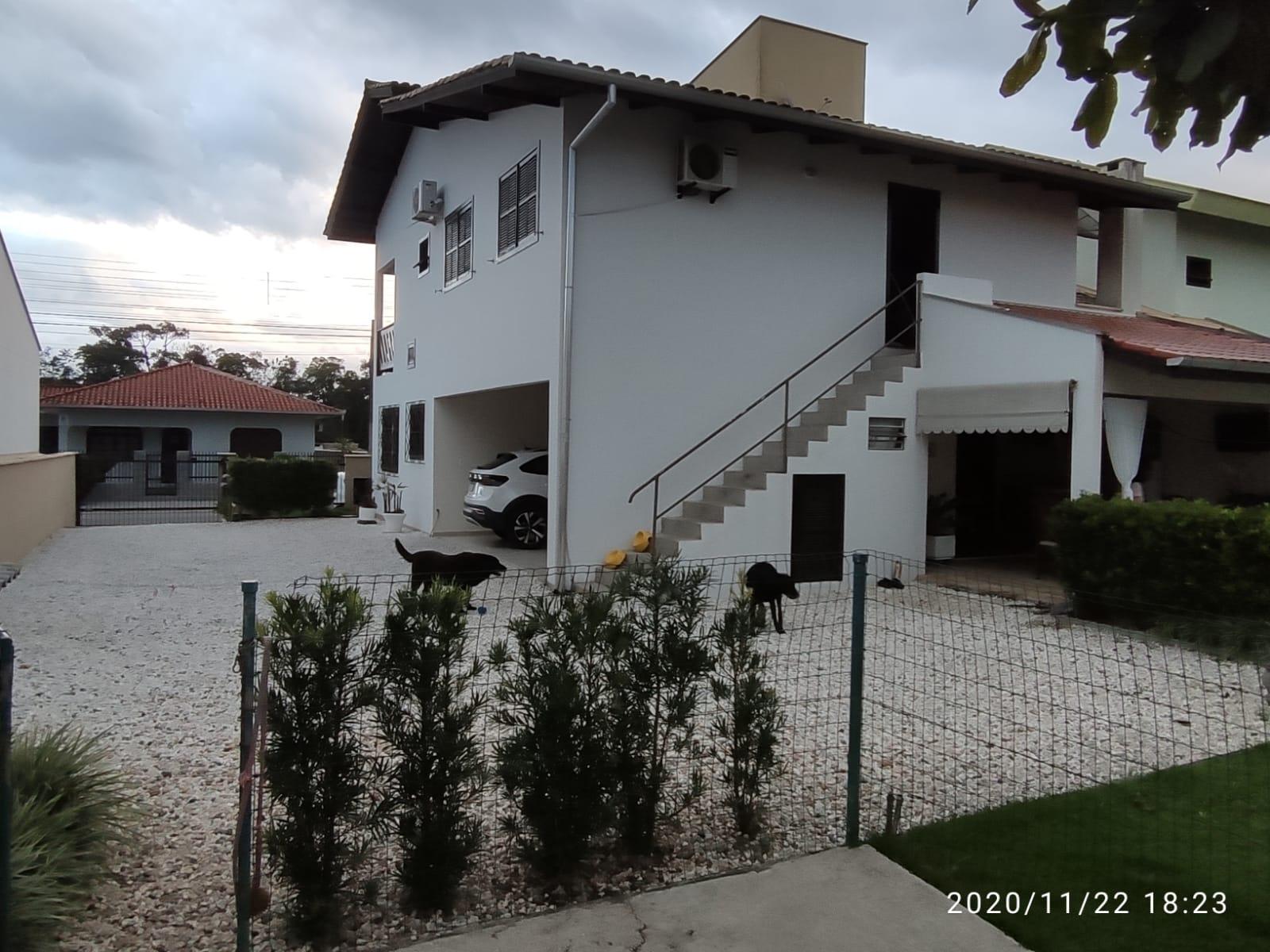 Casa à Venda em Souza Cruz - Brusque - Santa Catarina - CASA A VENDA EM BRUSQUE