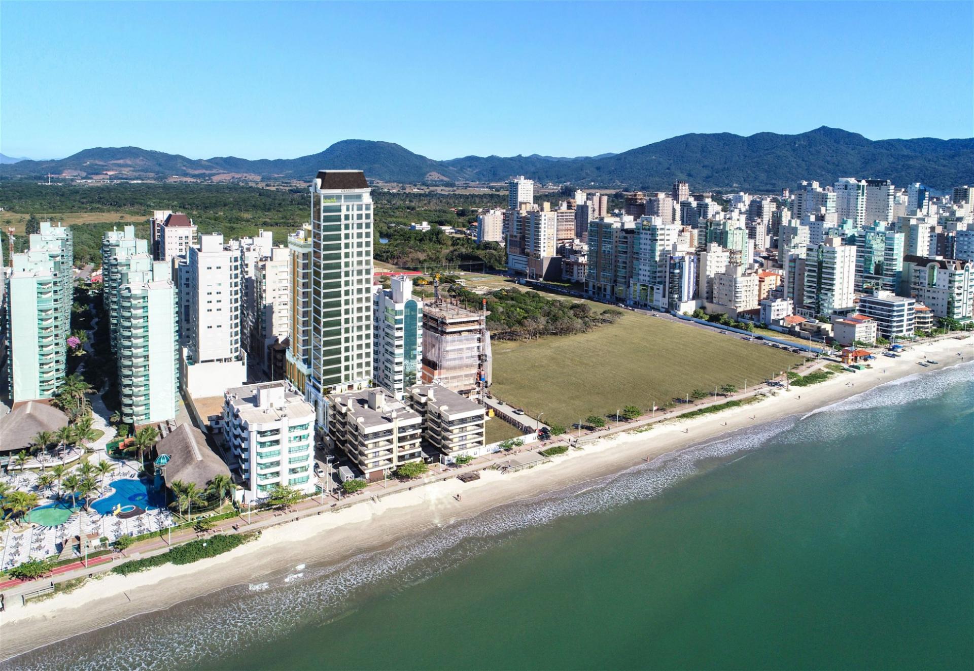 Apartamento Lançamento em Meia Praia - Itapema - Santa Catarina - Francisco I em Itapema
