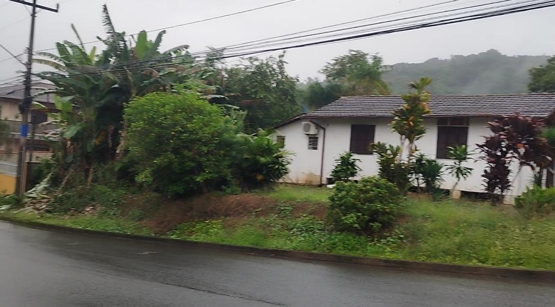 Terreno à Venda em Atiradores - Joinville - Santa Catarina - Terreno a venda no bairro Atiradores em Joinville-