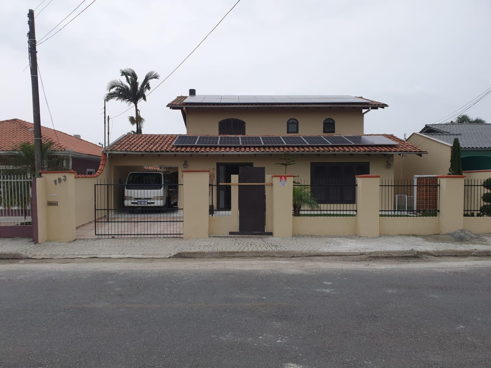 Casa à Venda em América - Joinville - Santa Catarina