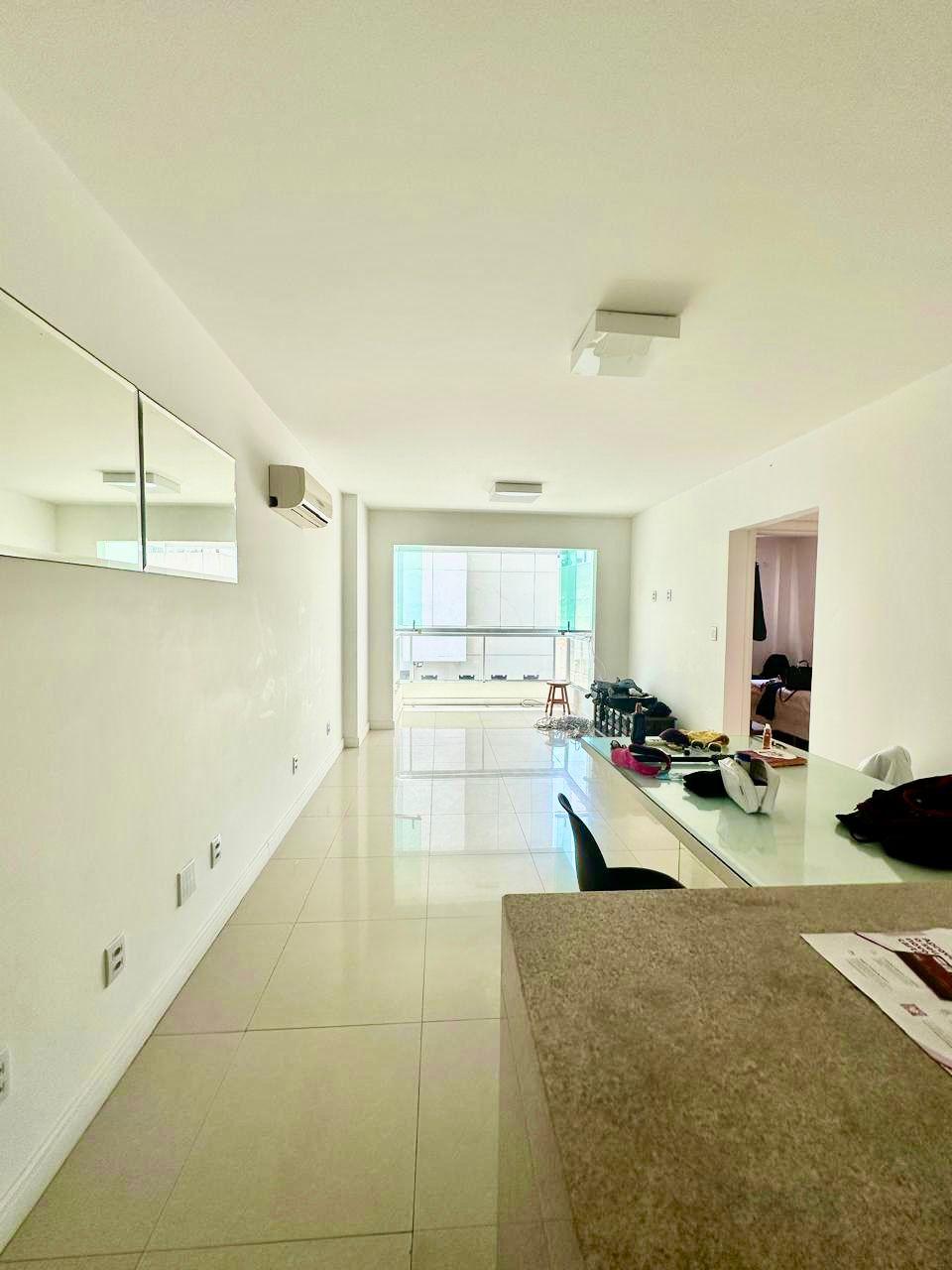 Apartamento à Venda Quadra Mar em Centro - Balneário Camboriú - Santa Catarina - Condomínio Tia Guiomar 