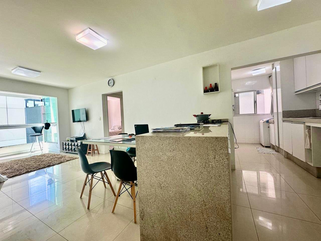 Apartamento à Venda Quadra Mar em Centro - Balneário Camboriú - Santa Catarina - Condomínio Tia Guiomar 