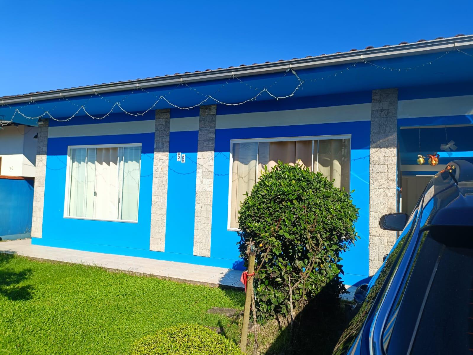 Casa à Venda em Costa e Silva - Joinville - Santa Catarina