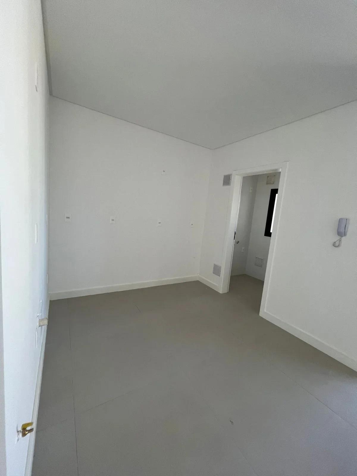 Apartamento à Venda em Meia Praia - Itapema - Santa Catarina - APARTAMENTO A VENDA EM ITAPEMA