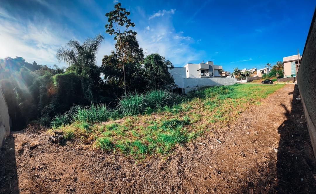 Terreno à Venda em Paqueta - Brusque - Santa Catarina - TERRENO NO LAGOA DOURADA EM BRUSQUE