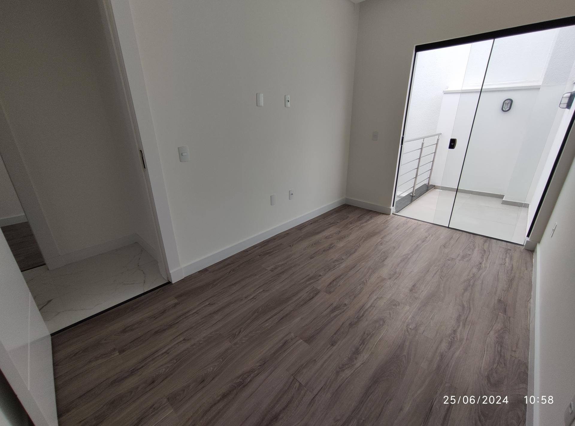 Sobrado Geminado à Venda em São João - Itajaí - Santa Catarina - RESIDENCIAL KALITOS EM ITAJAI