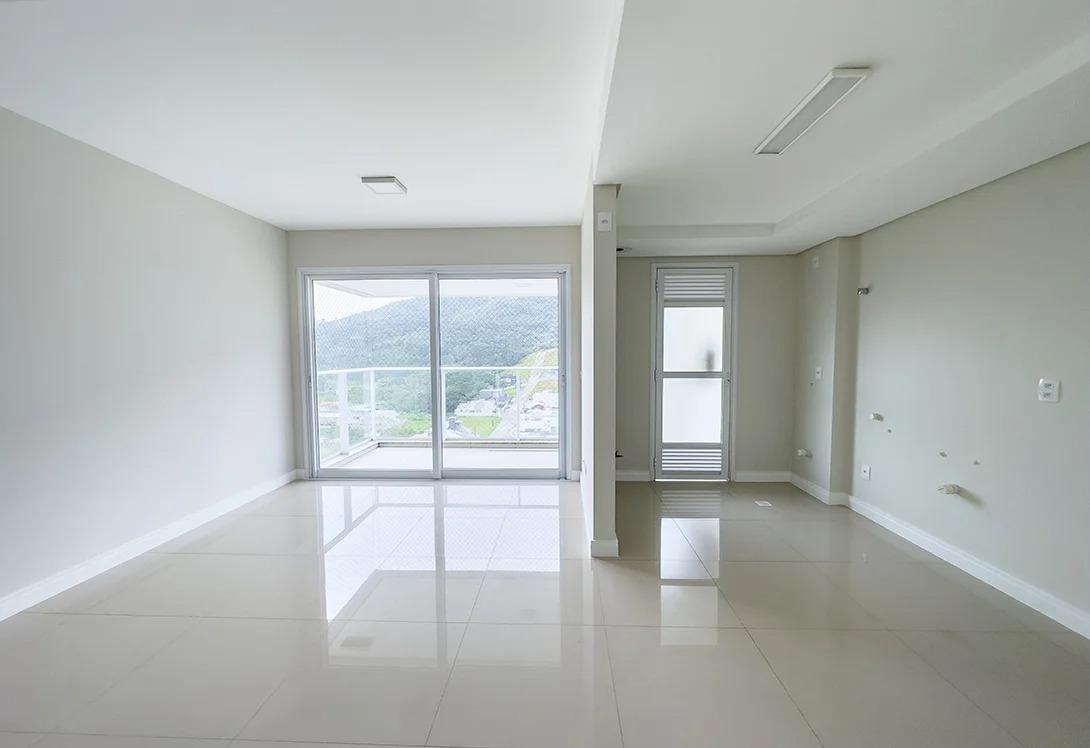 Apartamento à Venda em Ressacada - Itajaí - Santa Catarina - APARTAMENTO A VENDA EM ITAJAI