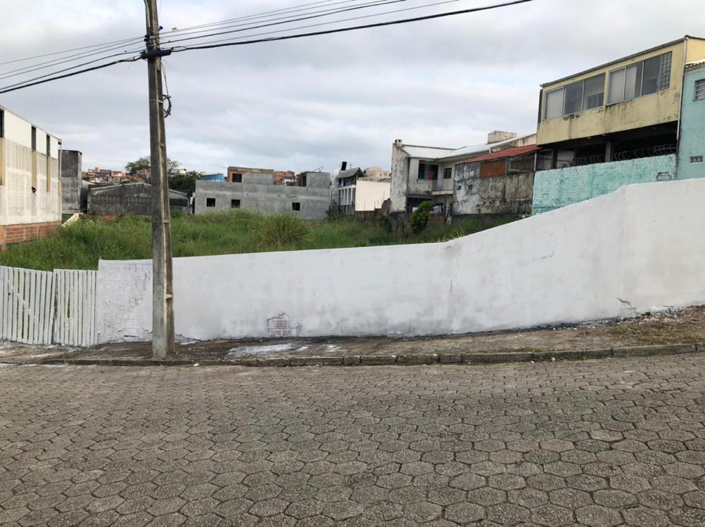 Terreno à Venda em Estreito - Florianópolis - Santa Catarina - TERRENO COMERCIAL A VENDA