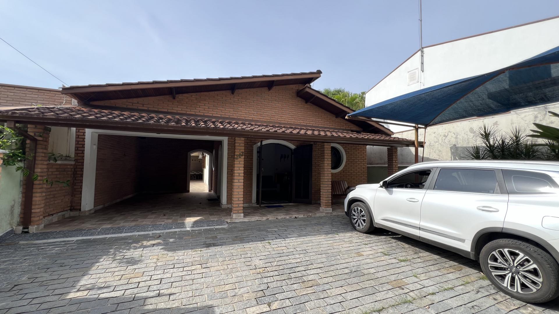Casa à Venda Quadra Mar - Ubatuba - São Paulo