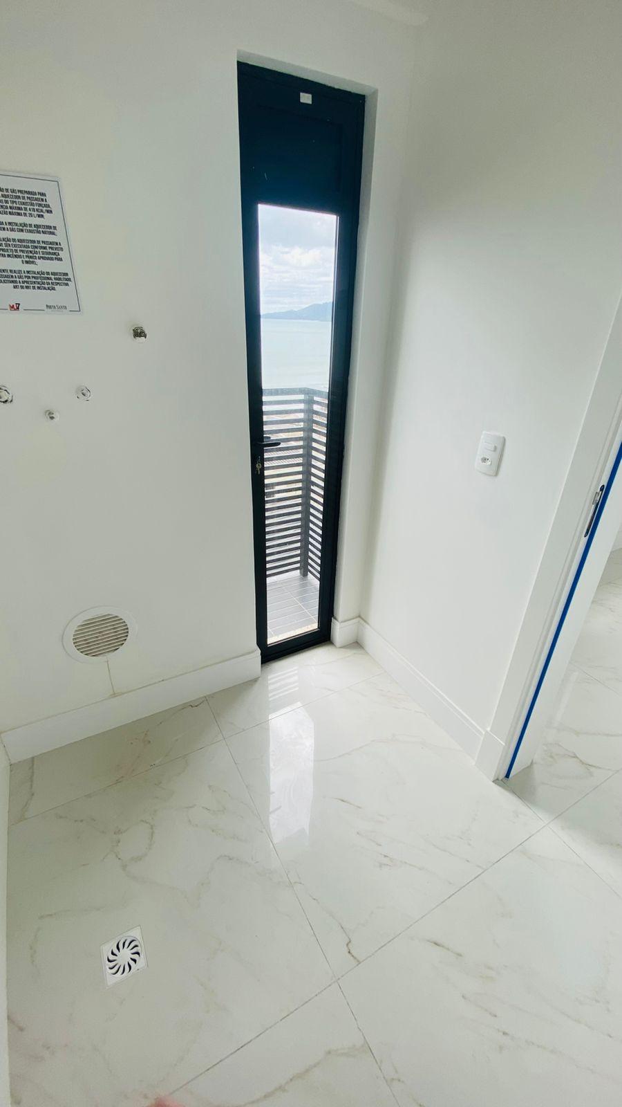 Apartamento à Venda Quadra Mar em Centro - Porto Belo - Santa Catarina - Vista Mar