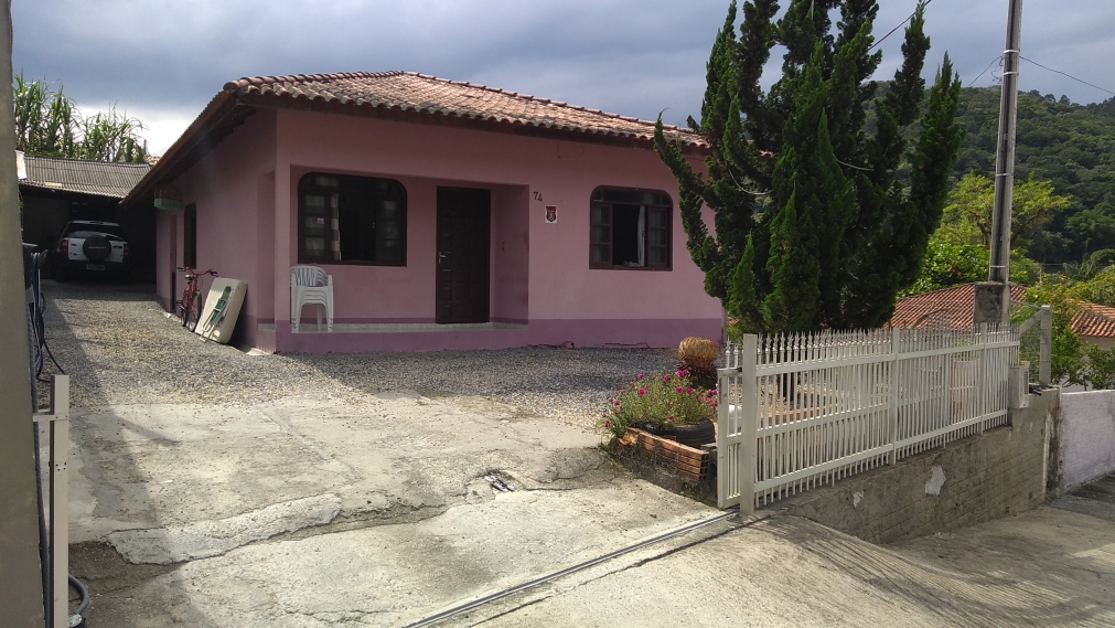Casa à Venda em Poço Fundo - Brusque - Santa Catarina