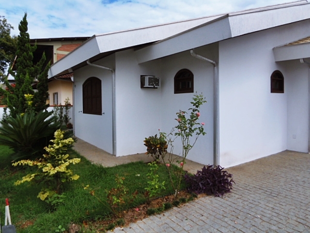 Casa à Venda em Limoeiro - Brusque - Santa Catarina
